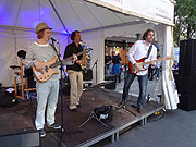 live Musik auf vielenBühnen: Streetlife Festival 2017 in der Ludwig- und Leopoldstraße mit dem "Corso Leopold" am 09. + 10.09.2017. Motto: "Raumwunder" (Foto: Martin Schmitz)